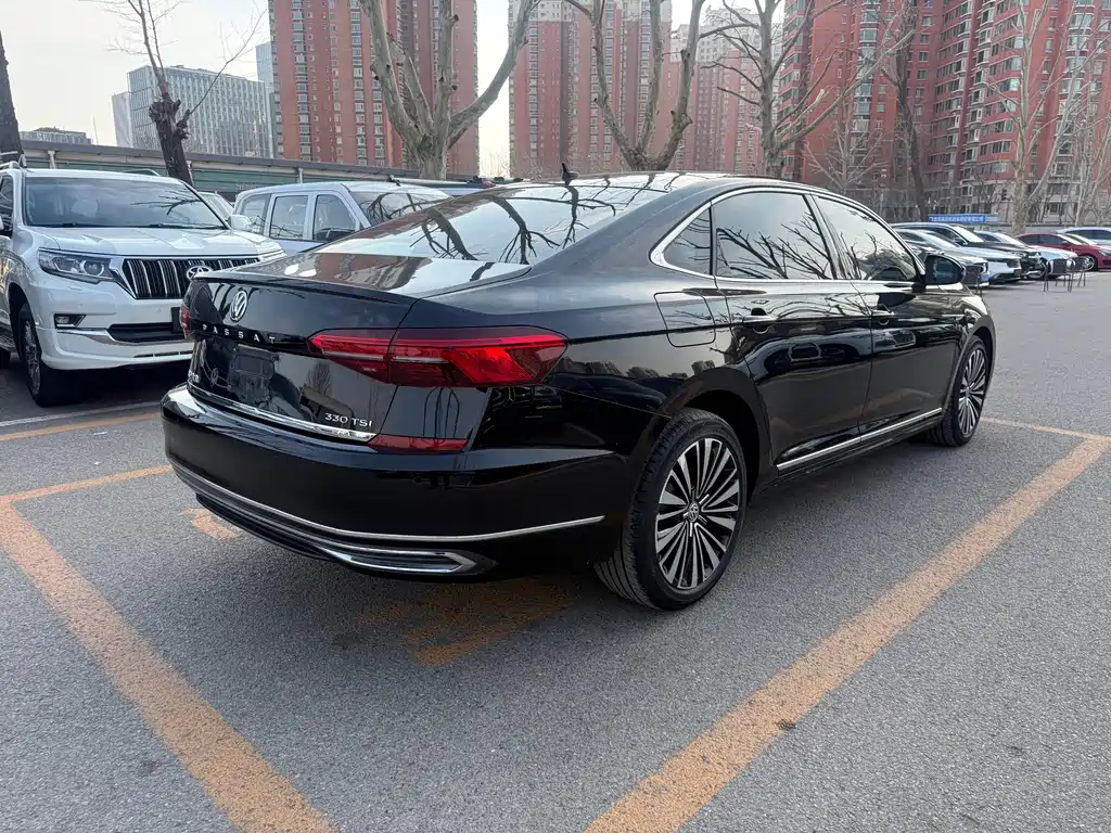 Volkswagen Passat 2019 — фото 15