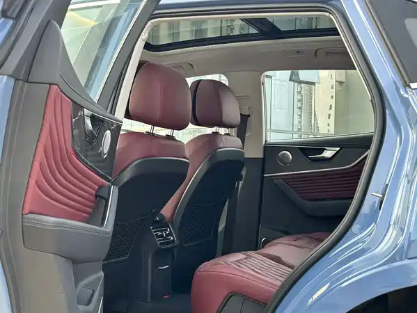 Hongqi HS5 2023