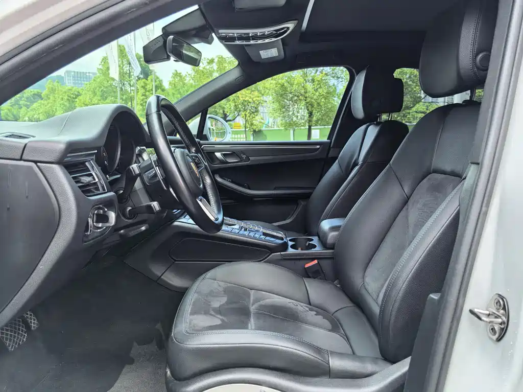 Porsche Macan 2019 — фото 9