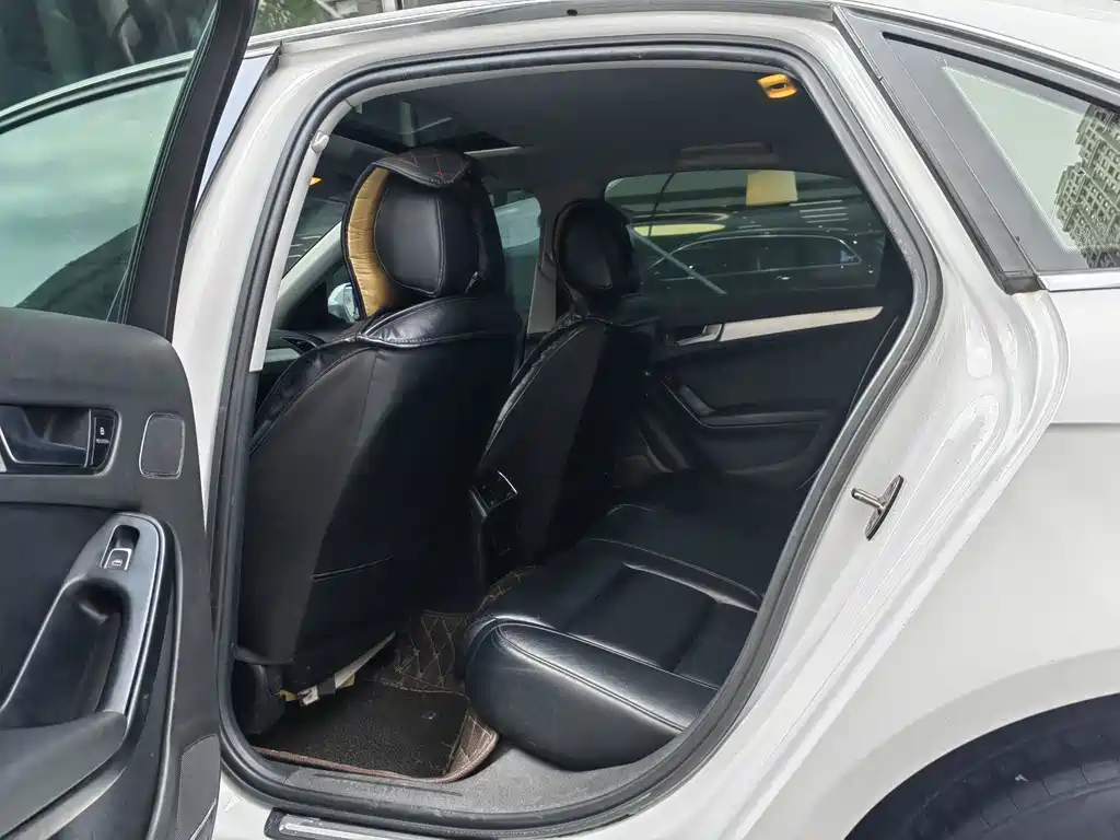 Audi A4L 2015