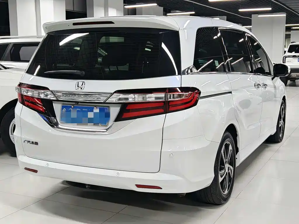 Honda Odyssey 2018 — фото 4