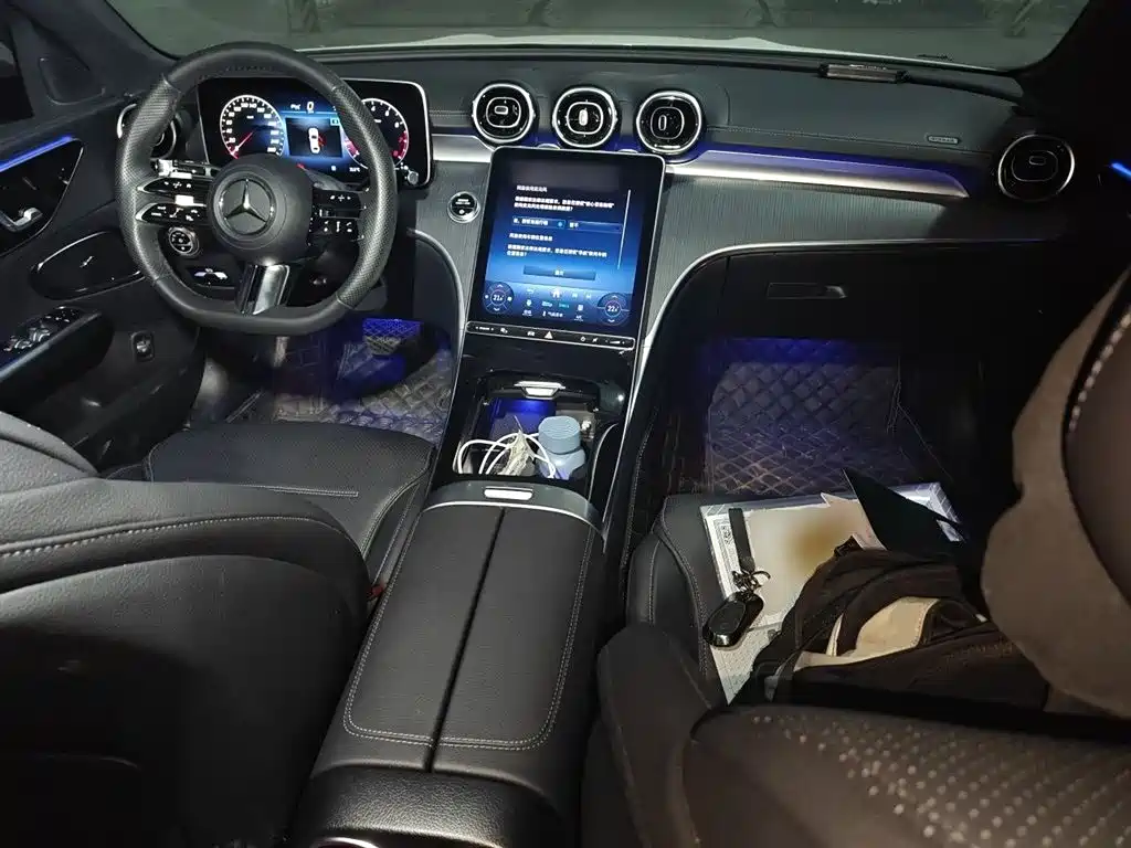 Mercedes-Benz C-Class 2024 — фото 10