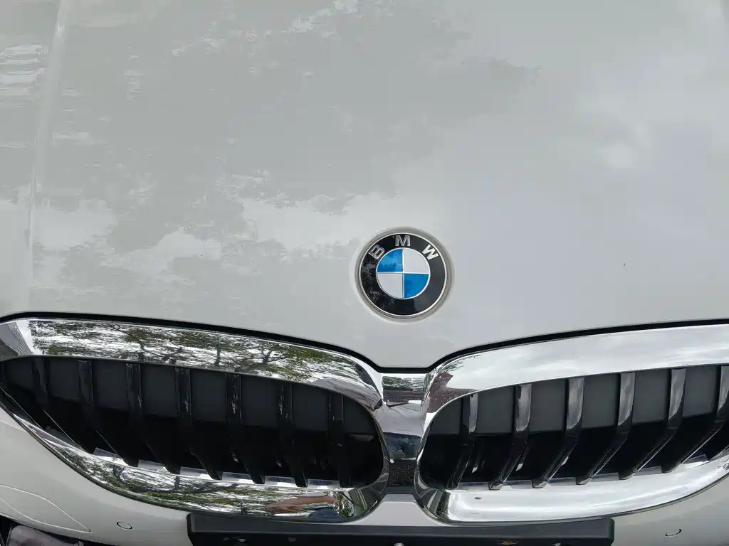 BMW 3 Series 2022 — фото 17