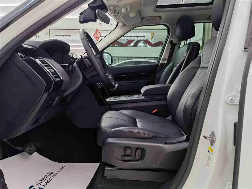 Land Rover Discovery 2020 — фото 10
