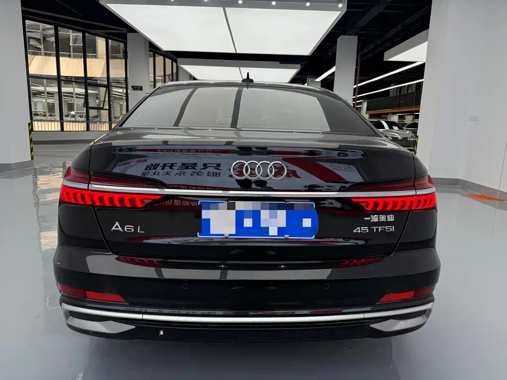 Audi A6L 2024 — фото 15
