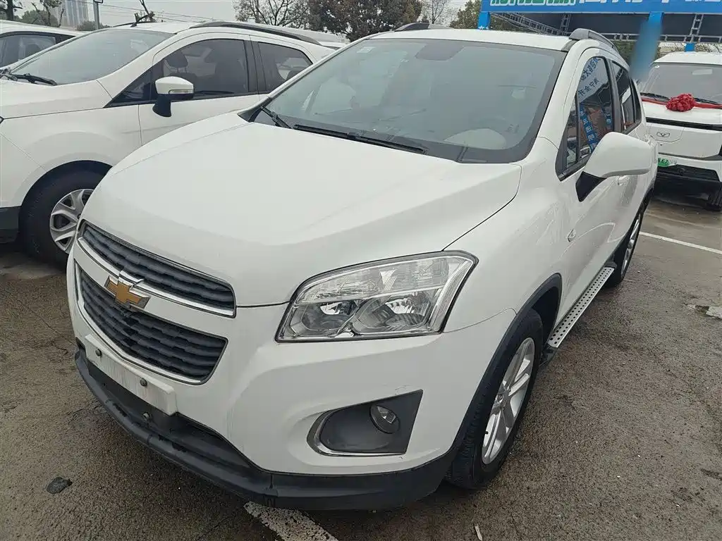 Chevrolet Trax 2016 — фото 1