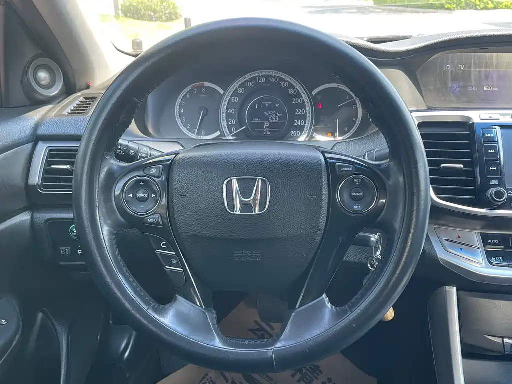 Honda Accord 2014 — фото 13