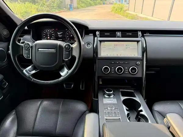 Land Rover Discovery 2018