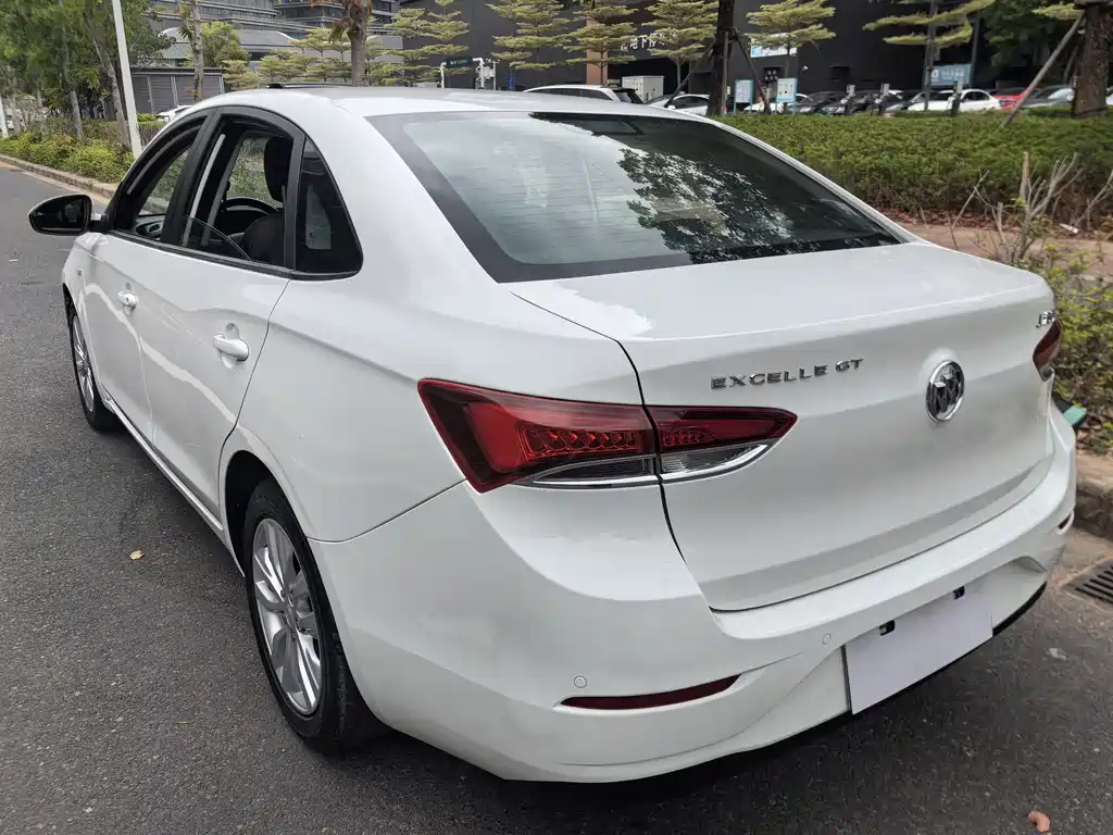Buick Excelle 2022
