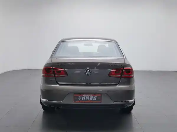 Volkswagen Magotan 2015