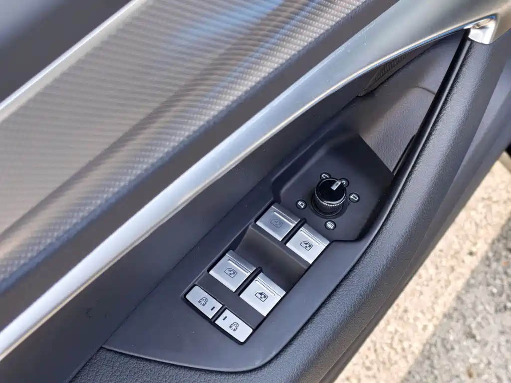 Audi A6L 2024 — фото 16