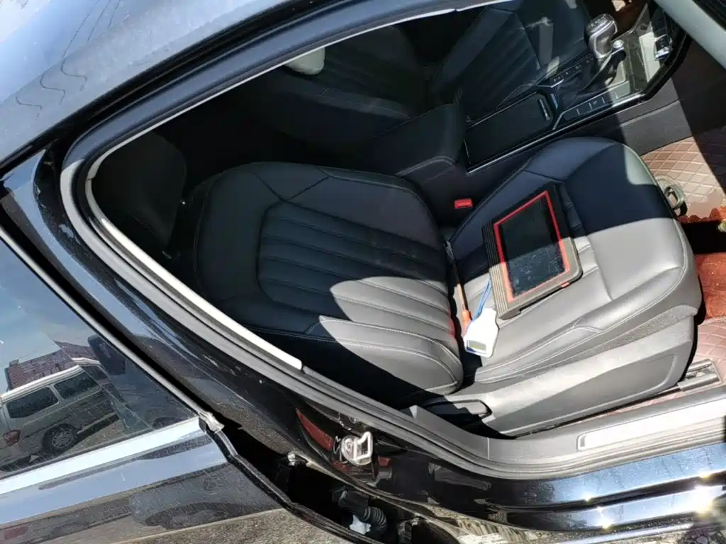 Volkswagen Passat PHEV 2023 — фото 25