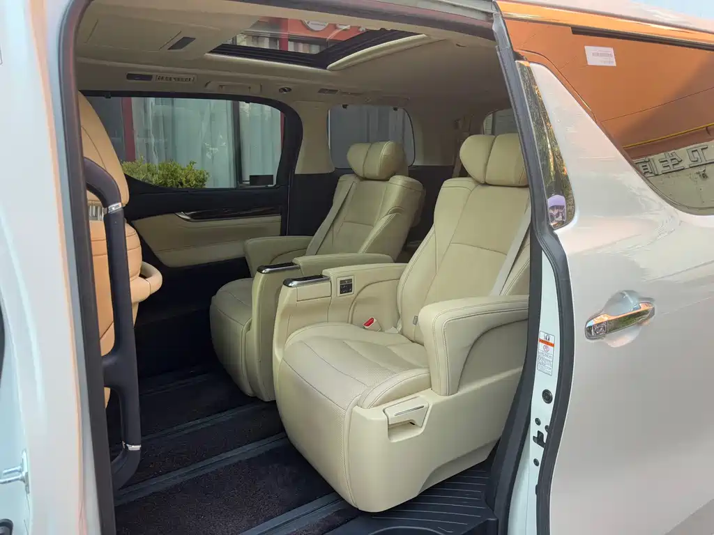 Toyota Alphard 2019