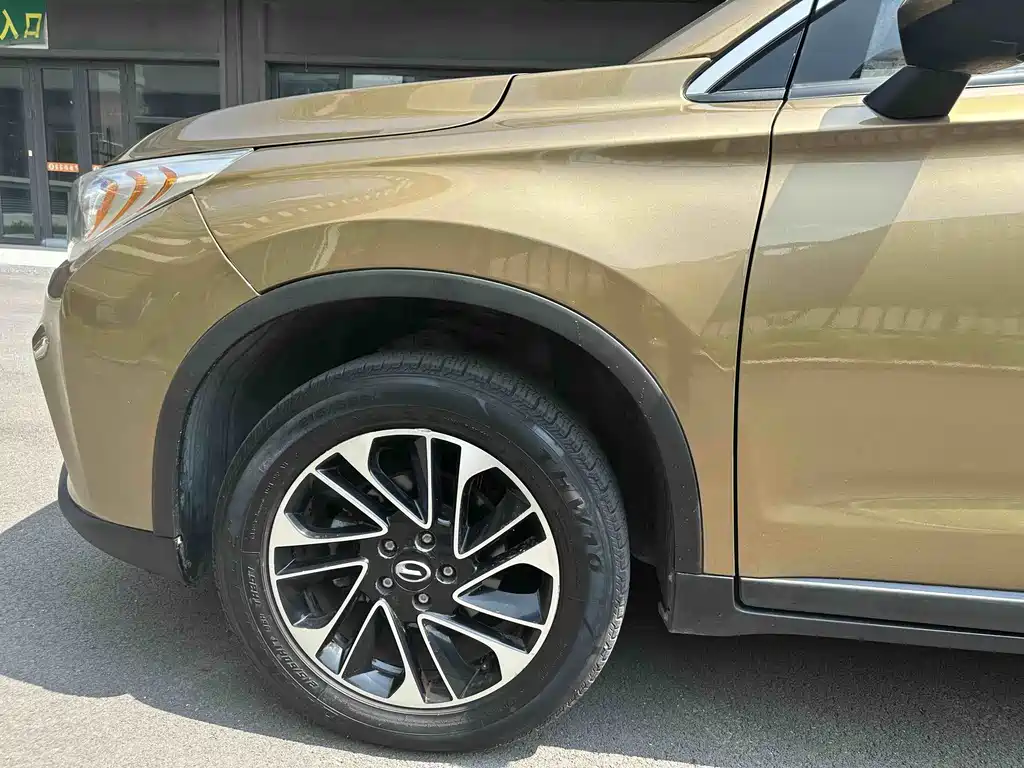 GAC Motor Trumpchi GS4 2016 — фото 2