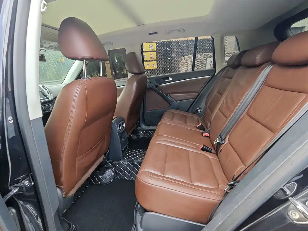 Volkswagen Tiguan 2016 — фото 12