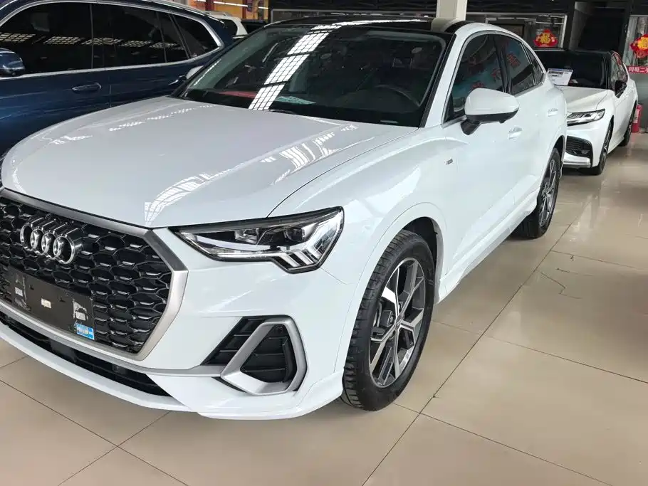 Audi Q3 Sportback 2021 — фото 1
