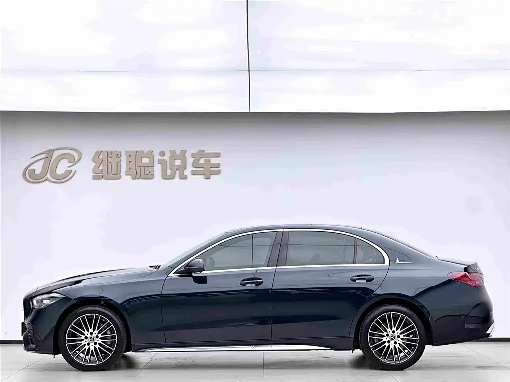 Mercedes-Benz C-Class 2022