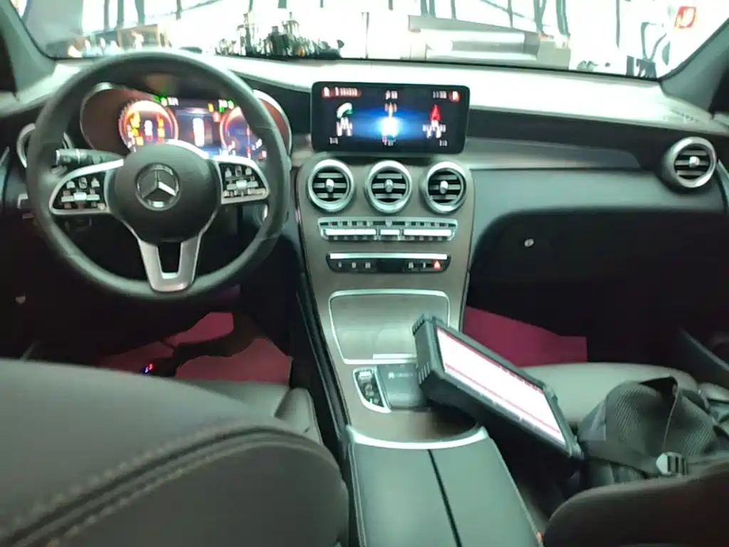 Mercedes-Benz GLC 2020 — фото 10