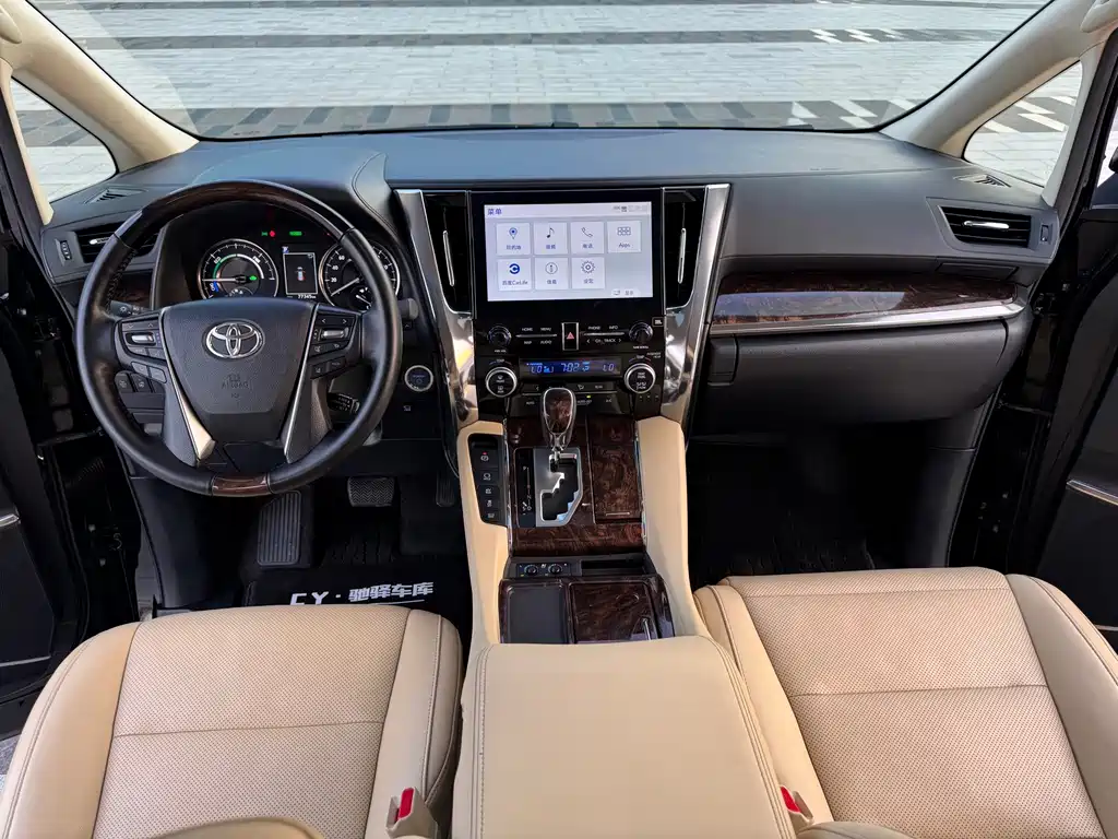 Toyota Alphard 2021 — фото 12