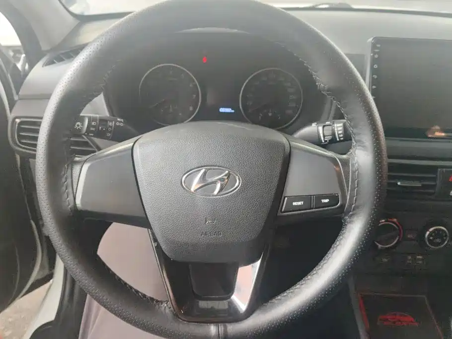 Hyundai Joyful 2018 — фото 15