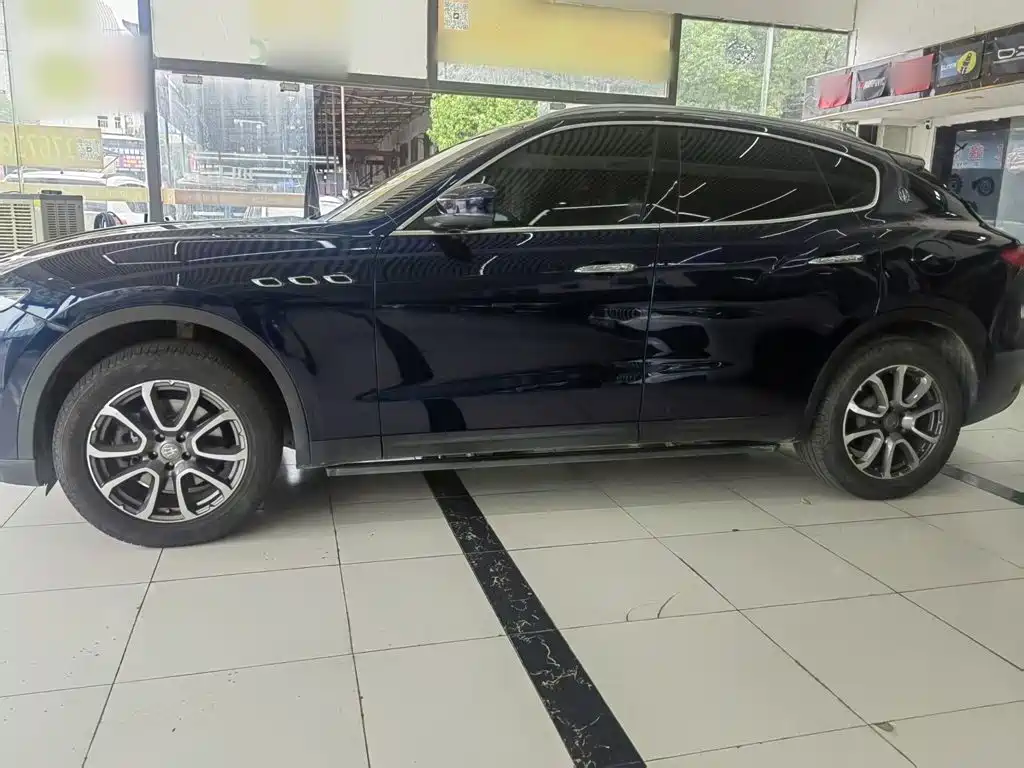 Maserati Levante 2017 — фото 9