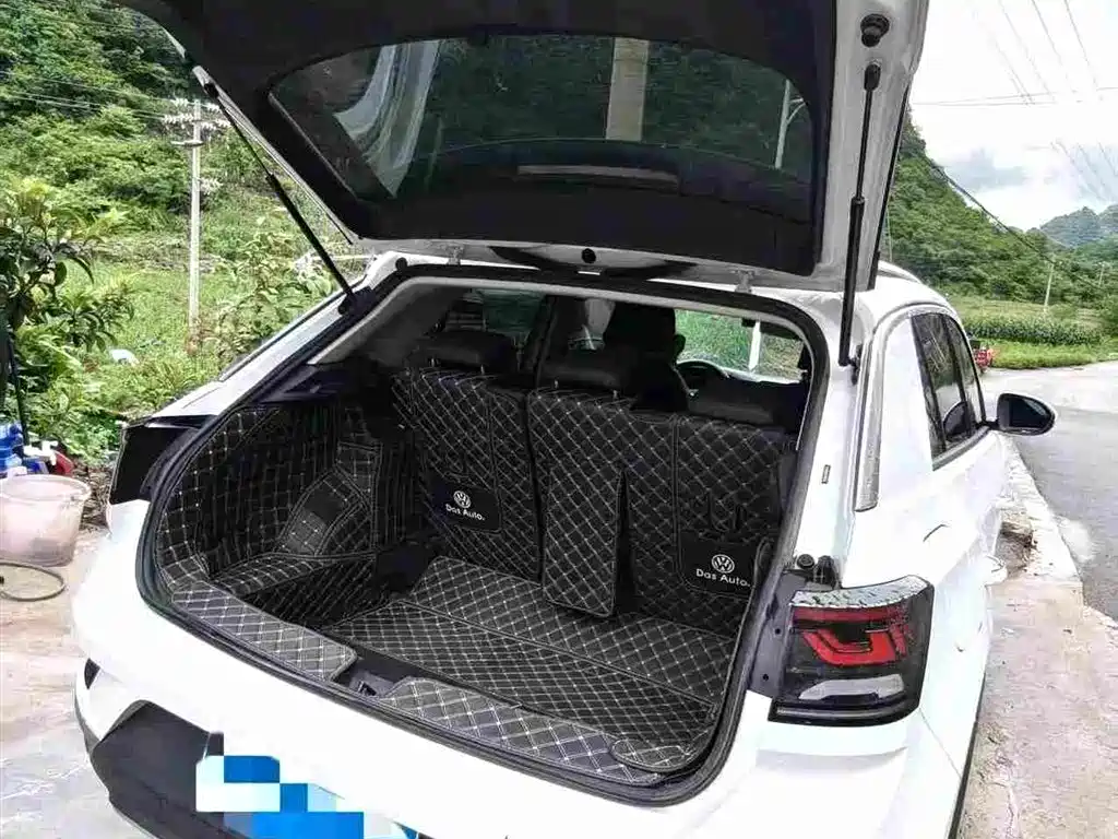 Volkswagen T-Roc 2023