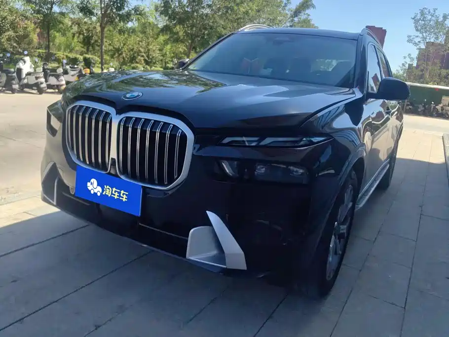 BMW X7 2024 — фото 1