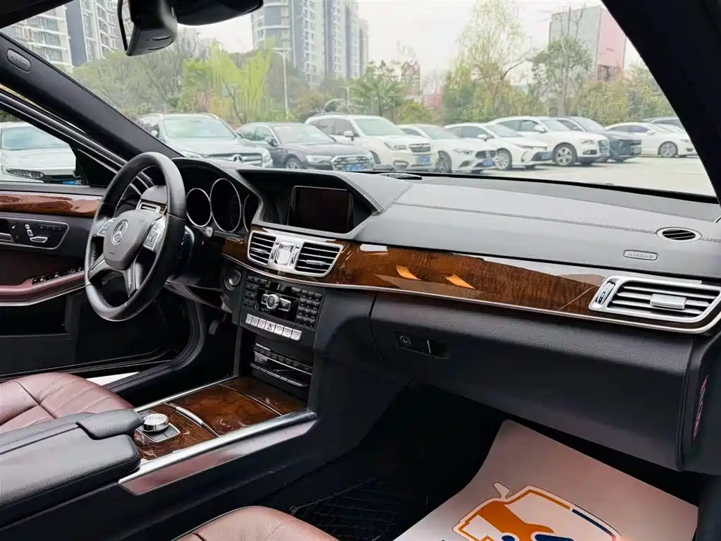 Mercedes-Benz E-Class 2015 — фото 8