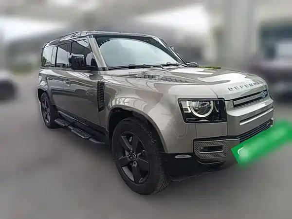 Land Rover Defender 2021