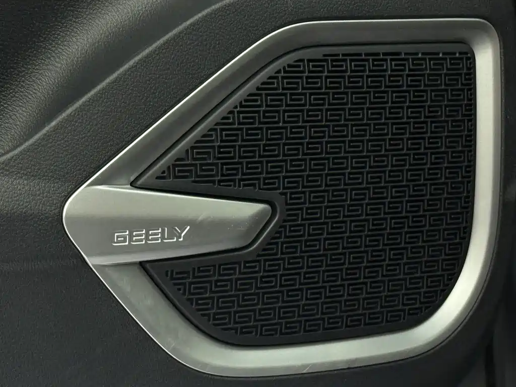 Geely Vision X6 2023 — фото 19