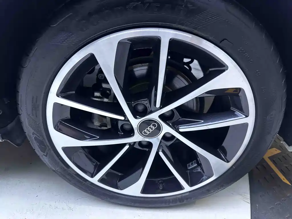 Audi A3 2022 — фото 17