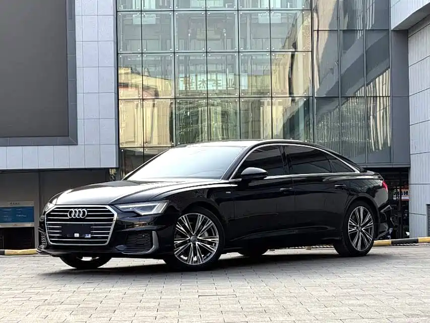 Audi A6L 2021 — фото 1