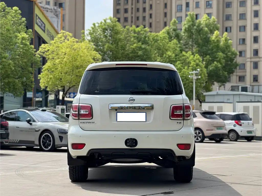 Nissan Patrol 2018 — фото 12