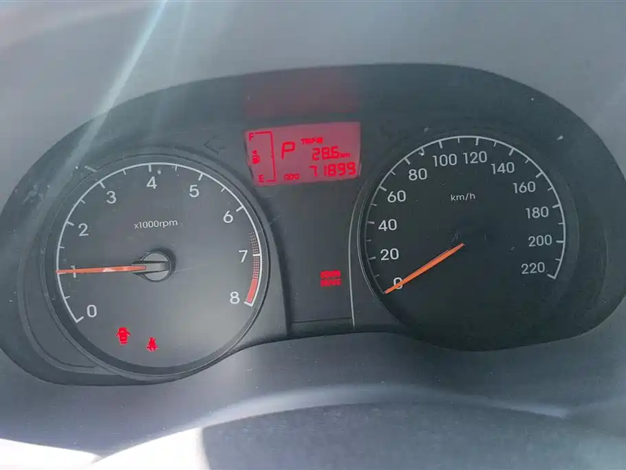 Hyundai Verna 2016 — фото 14