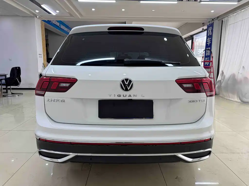 Volkswagen Tiguan L 2023 — фото 5