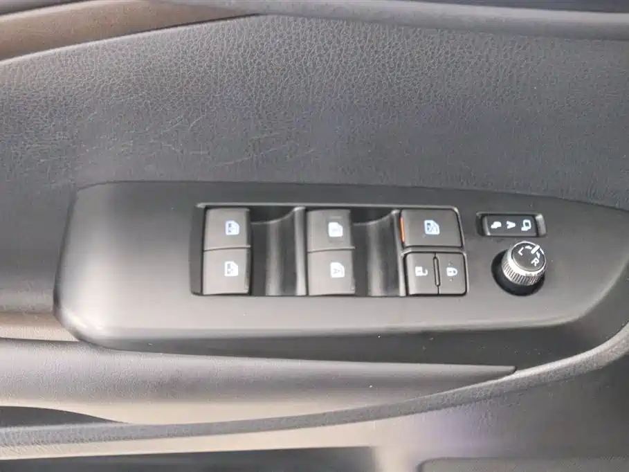Toyota Highlander 2018 — фото 13