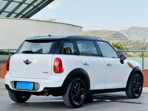 MINI Countryman 2011