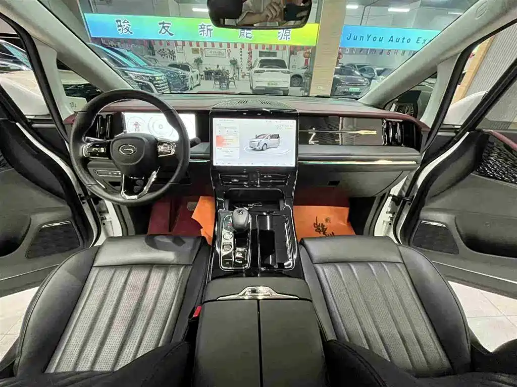 GAC Motor Trumpchi E9 2024 — фото 25