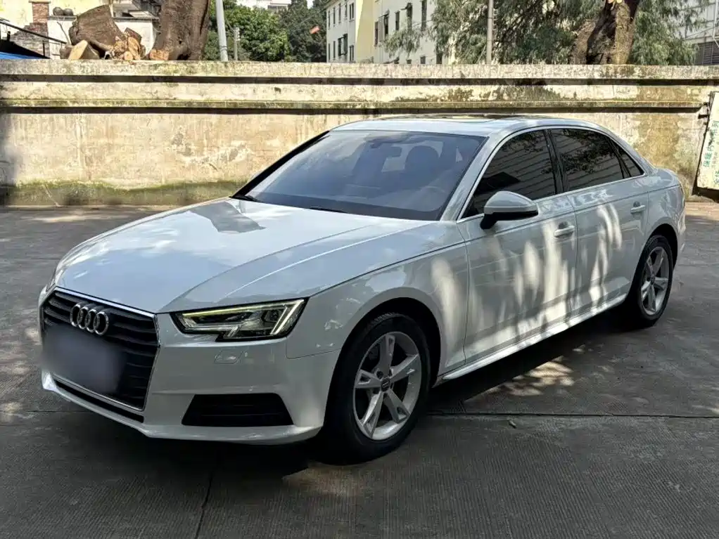 Audi A4L 2017