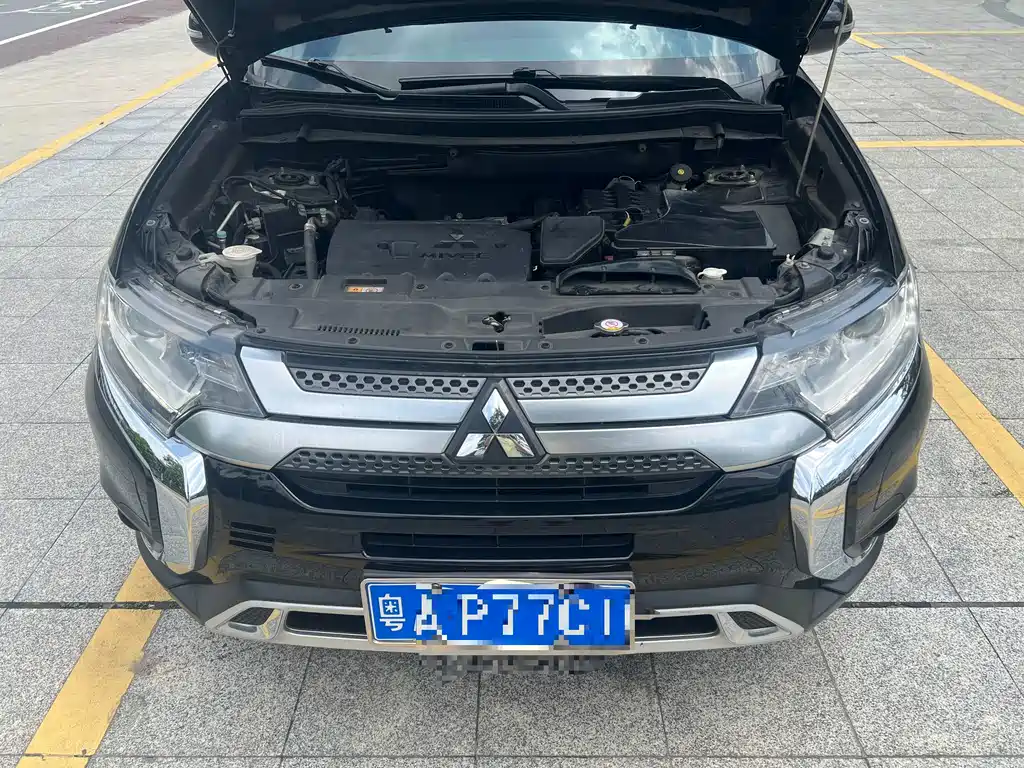 Mitsubishi Outlander 2019 — фото 14