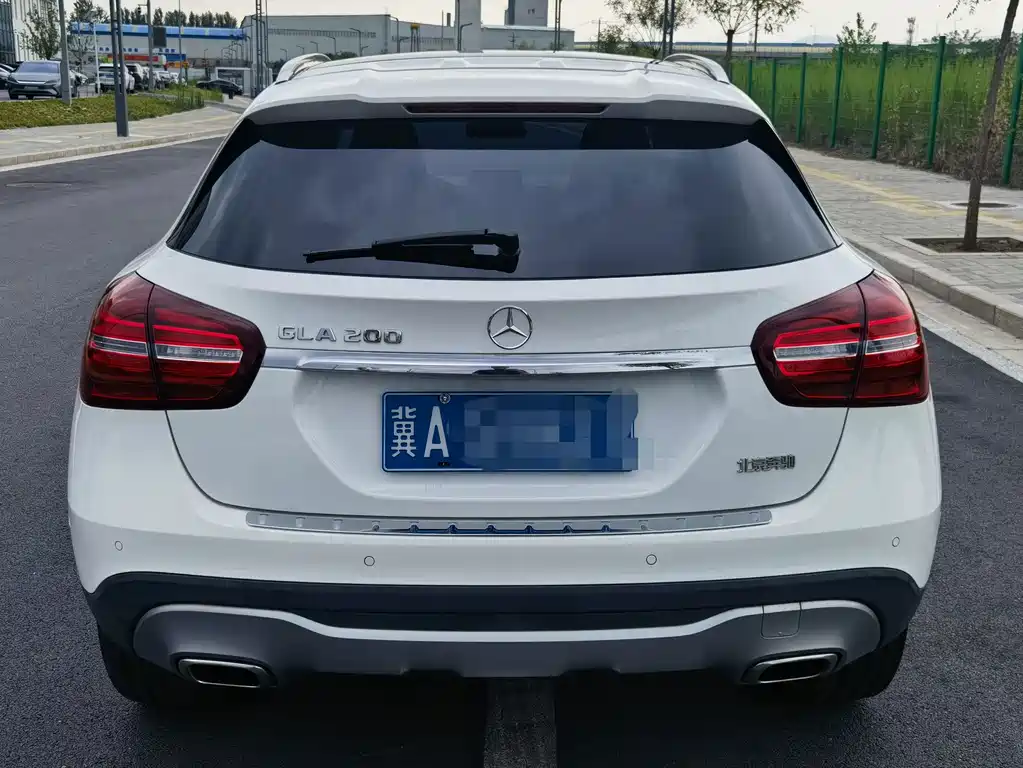 Mercedes-Benz GLA 2018 — фото 11