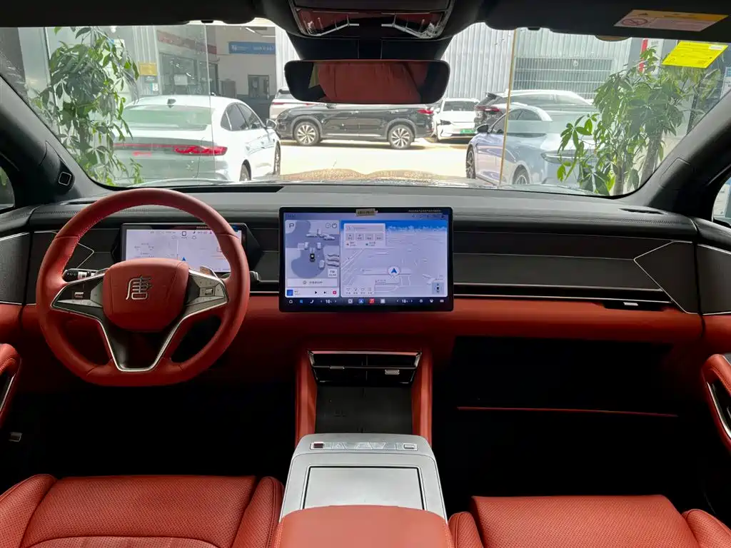 BYD Tang L 2025