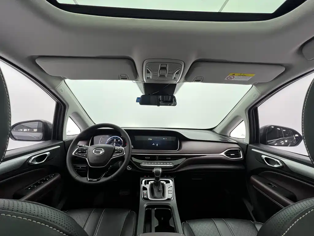 GAC Motor Trumpchi M6 2021 — фото 9
