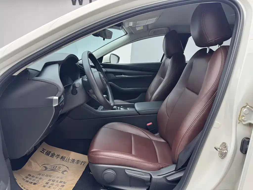 Mazda 3 Axela 2021
