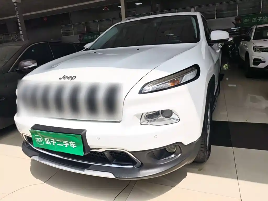 Jeep Cherokee 2016 — фото 24