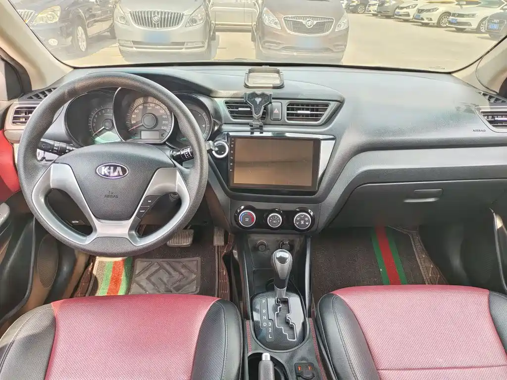 Kia K2 2015 — фото 12