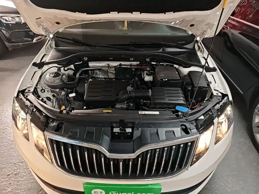 Skoda Octavia 2019 — фото 20