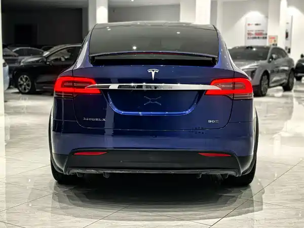 Tesla Model X 2016