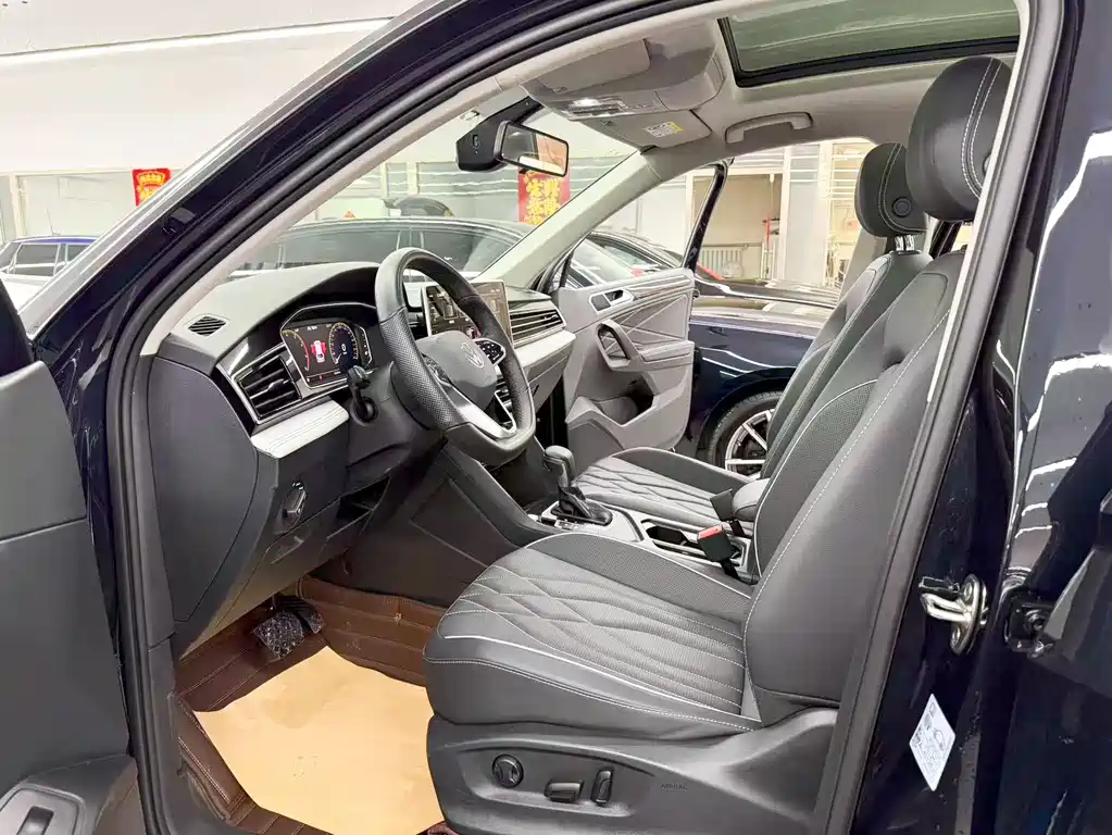 Volkswagen Tiguan L 2022