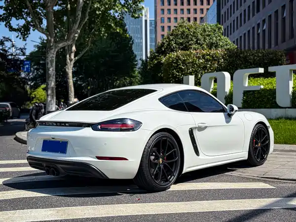 Porsche 718 2021
